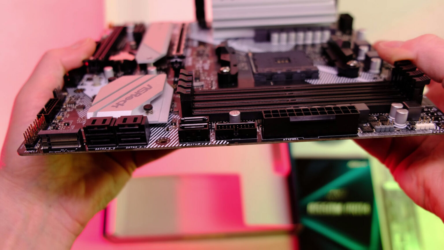 ASRock B550M Pro4 Good and Affordable mATX Motherboard • Epic Game